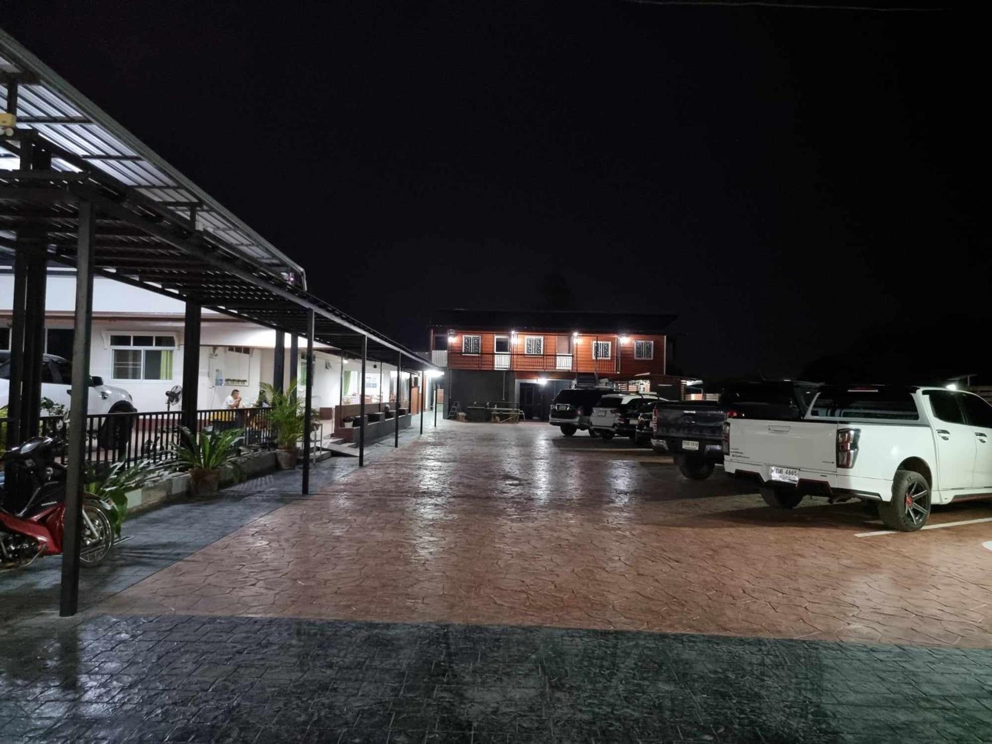 Baan Sabaijai Resort Thatphanom Kültér fotó
